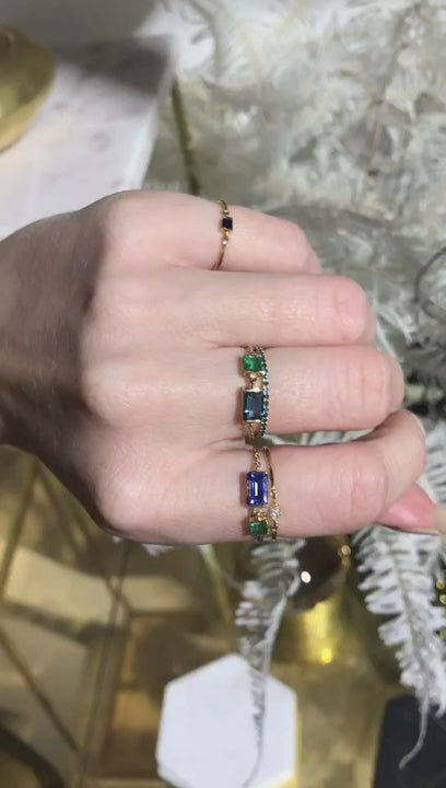 Tanzanite & Emerald Chain Ring