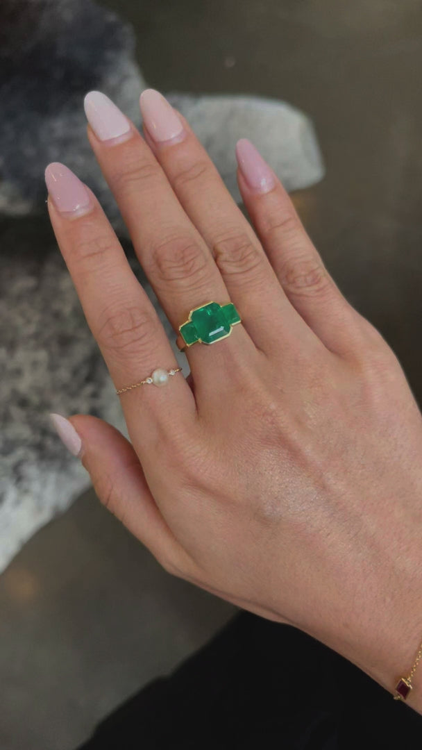 Emerald Tonal Deco Supreme Ring