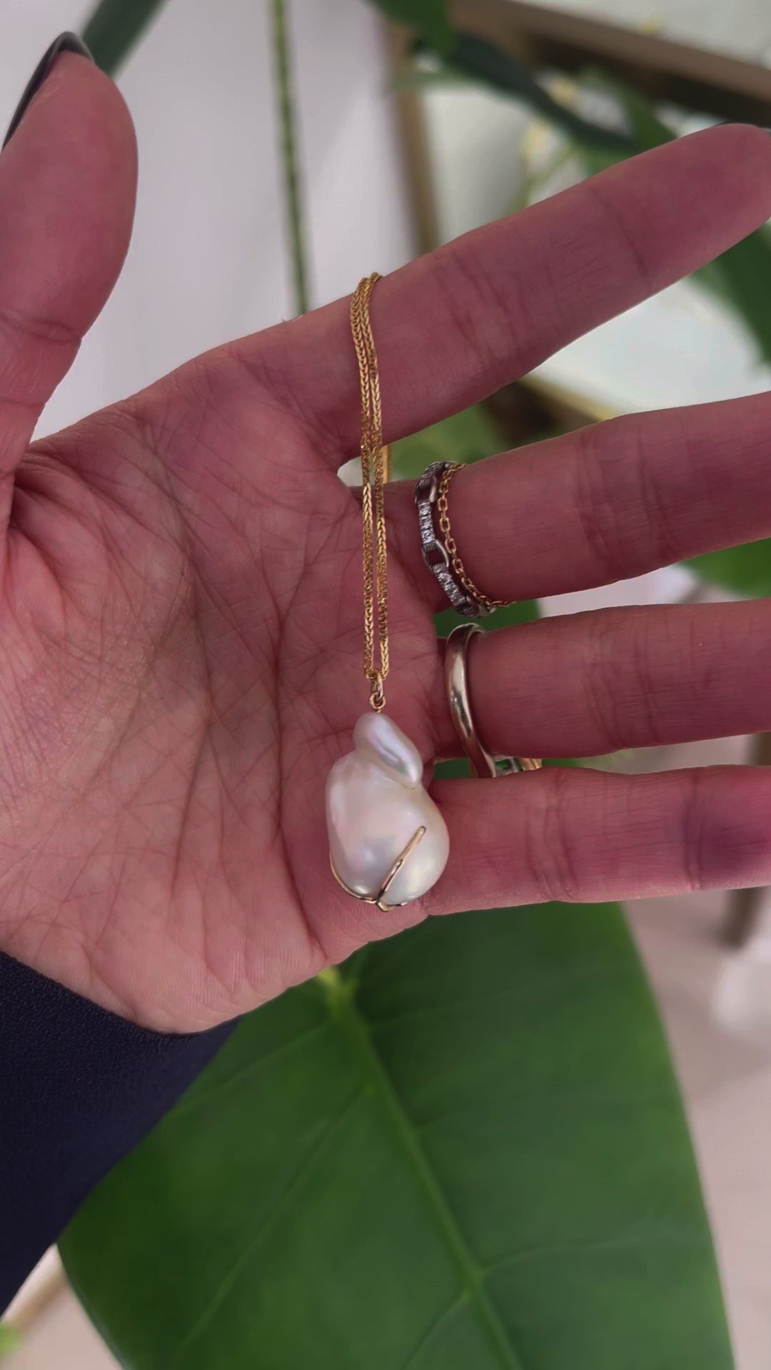 Kintsugi Pearl Necklace in 18k gold  handmade fine jewelry