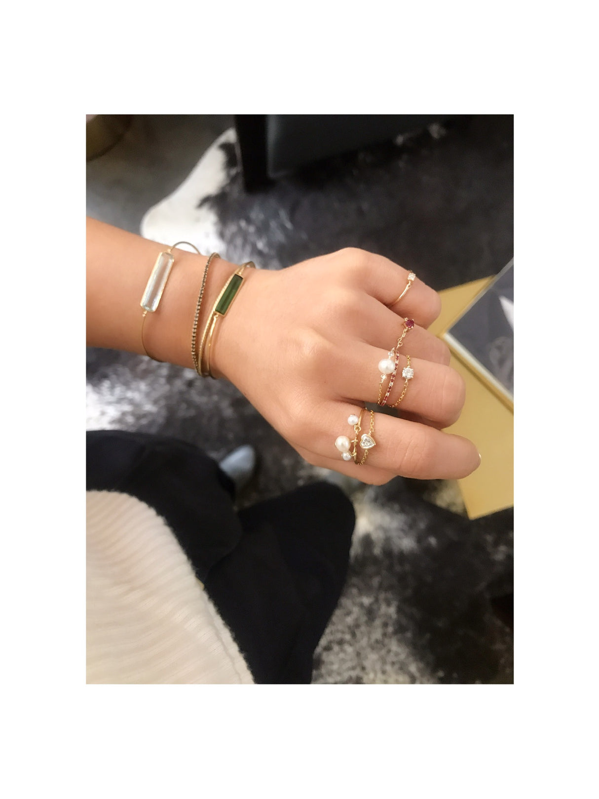 Diamond Heart Chain Ring 18k gold Stackable ring on model