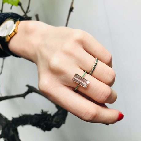 Morganite & Emerald Bar Ring 18k gold stackable ring on model